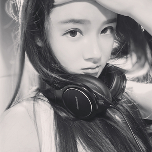 黑人与亚洲女深喉呕吐
